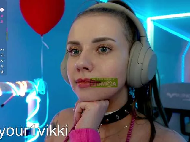 Live sex webcam photo for -VikkiL0vesCheese- #290611865