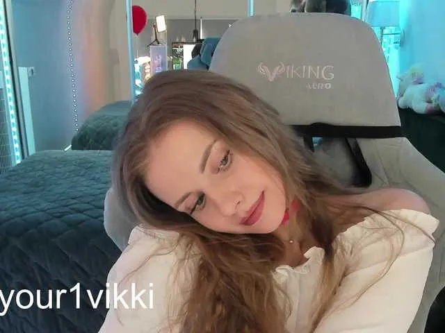 Live sex webcam photo for -VikkiL0vesCheese- #290634986