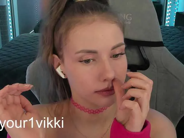 Live sex webcam photo for -VikkiL0vesCheese- #290729272