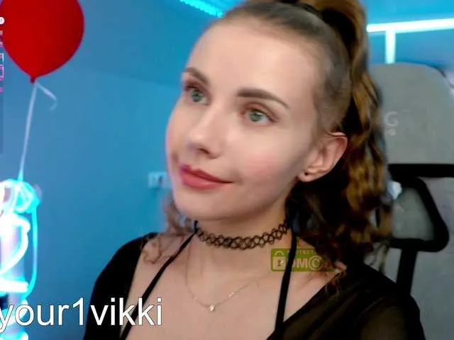 Live sex webcam photo for -VikkiL0vesCheese- #290806717