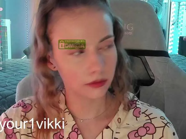 Live sex webcam photo for -VikkiL0vesCheese- #290858669