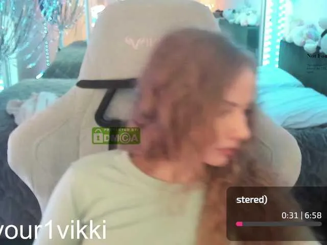 Live sex webcam photo for -VikkiL0vesCheese- #291194337