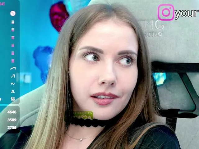 Live sex webcam photo for -VikkiL0vesCheese- #291363099