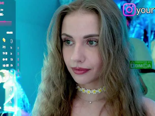 Live sex webcam photo for -VikkiL0vesCheese- #291442092