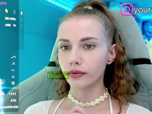 Live sex webcam photo for -VikkiL0vesCheese- #291497321