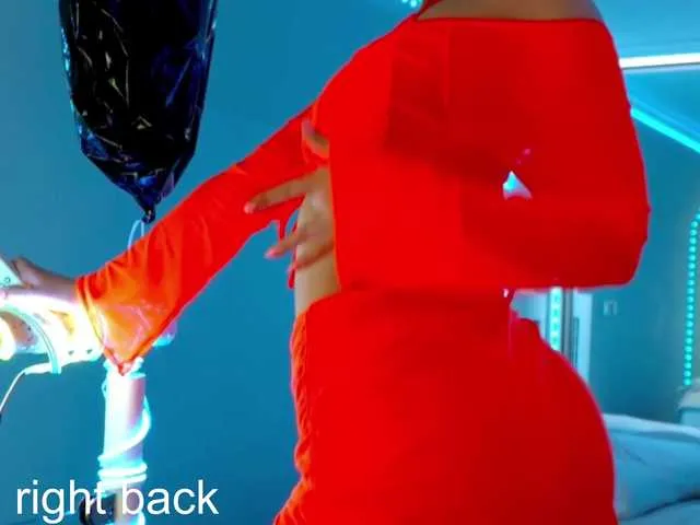 Live sex webcam photo for -VikkiL0vesCheese- #291577082