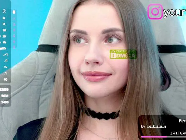 Live sex webcam photo for -VikkiL0vesCheese- #291628234