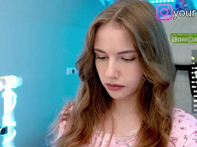 Live sex webcam photo for -VikkiL0vesCheese- #291740529