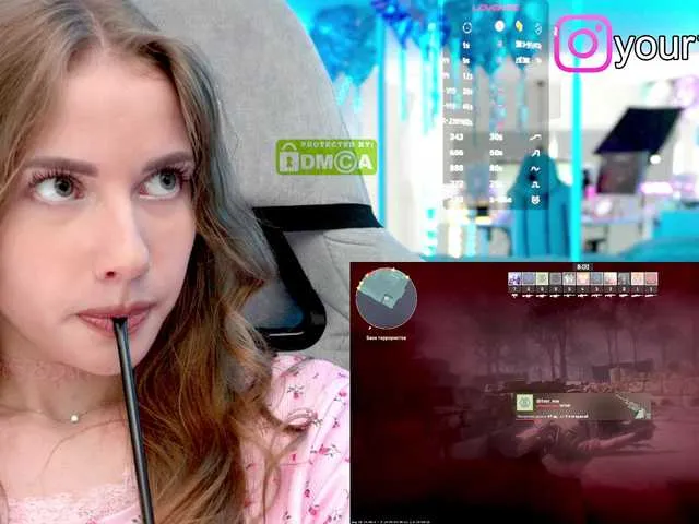 Live sex webcam photo for -VikkiL0vesCheese- #291745403