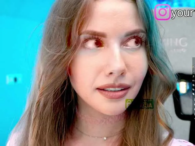 Live sex webcam photo for -VikkiL0vesCheese- #291747177