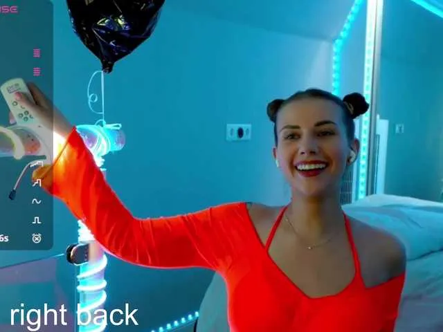 Live sex webcam photo for -VikkiL0vesCheese- #291805505