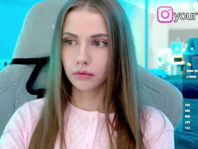 Live sex webcam photo for -VikkiL0vesCheese- #291906623