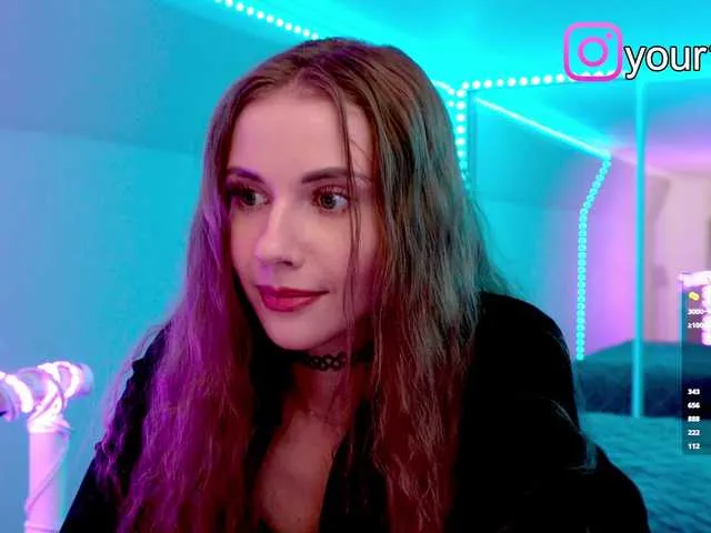 Live sex webcam photo for -VikkiL0vesCheese- #292194621