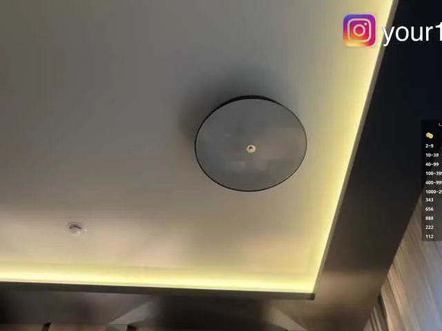 Live sex webcam photo for -VikkiL0vesCheese- #292300292