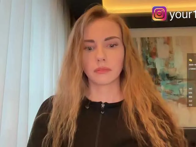 Live sex webcam photo for -VikkiL0vesCheese- #292306574