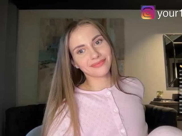 Live sex webcam photo for -VikkiL0vesCheese- #292400548