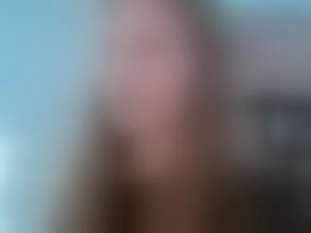 Live sex webcam photo for -VikkiL0vesCheese- #292546054