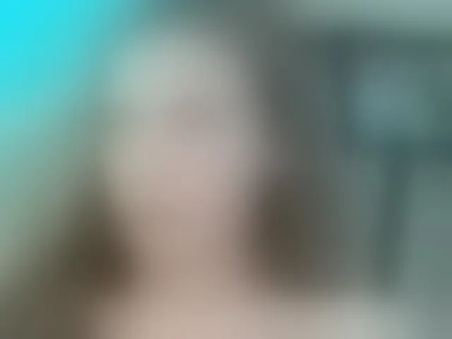 Live sex webcam photo for -VikkiL0vesCheese- #292560797