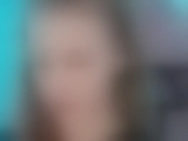 Live sex webcam photo for -VikkiL0vesCheese- #292643195