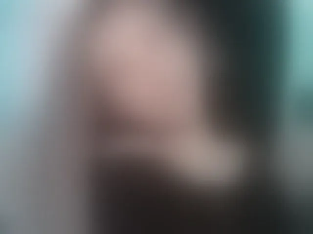 Live sex webcam photo for -VikkiL0vesCheese- #292873903
