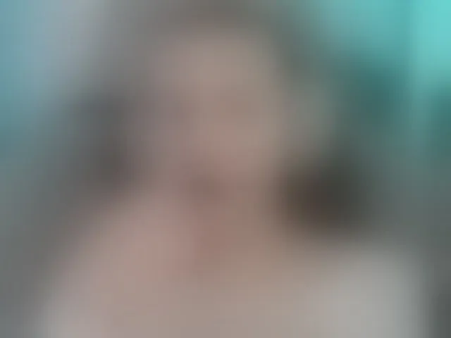 Live sex webcam photo for -VikkiL0vesCheese- #292959173