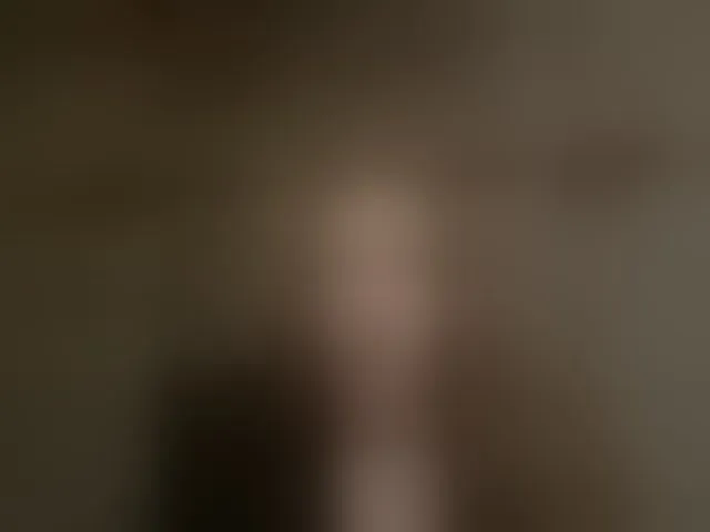 Live sex webcam photo for -VikkiL0vesCheese- #293165054