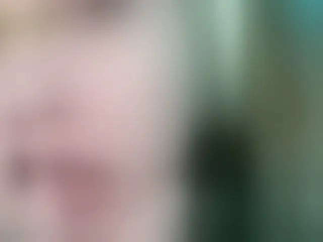 Live sex webcam photo for -VikkiL0vesCheese- #293188954