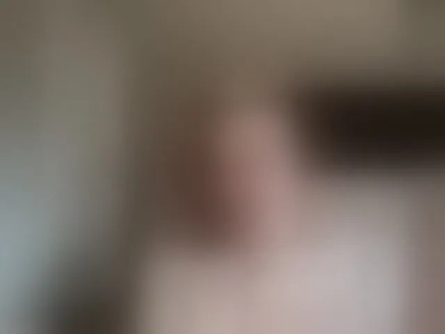 Live sex webcam photo for -VikkiL0vesCheese- #293447402