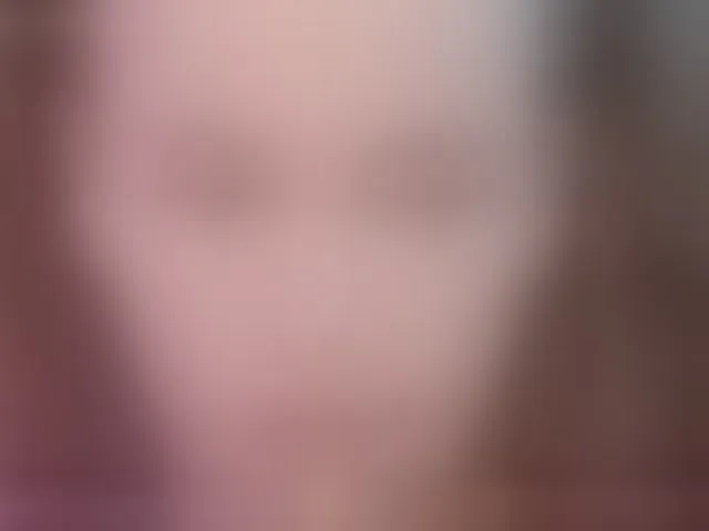 Live sex webcam photo for -VikkiL0vesCheese- #293610505