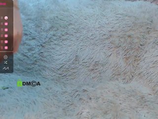 Live sex webcam photo for -Vitta- #194277359