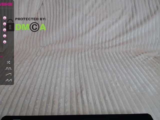 Live sex webcam photo for -WhiteBerry- #273390537