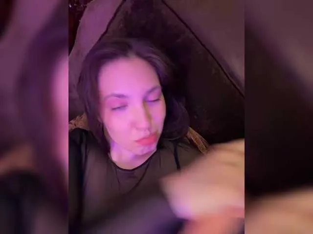 Live sex webcam photo for -Your-Michelle- #290878793