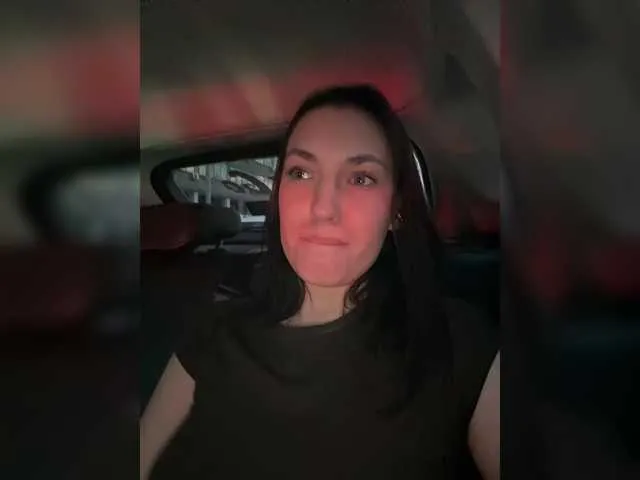 Live sex webcam photo for -Your-Michelle- #291234091