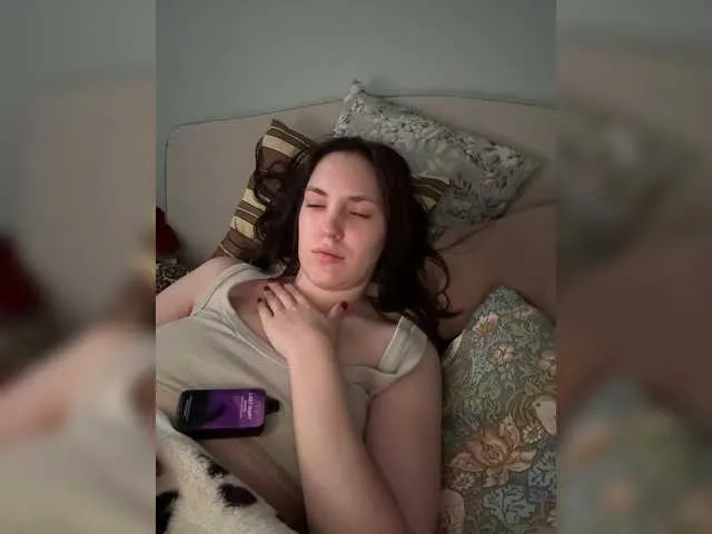 Live sex webcam photo for -Your-Michelle- #291407517