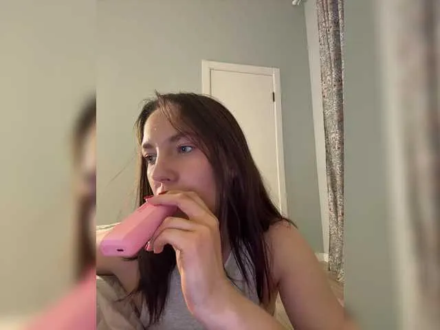 Live sex webcam photo for -Your-Michelle- #291550703