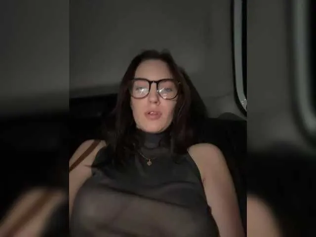Live sex webcam photo for -Your-Michelle- #291571900