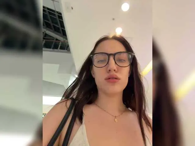 Live sex webcam photo for -Your-Michelle- #291651004