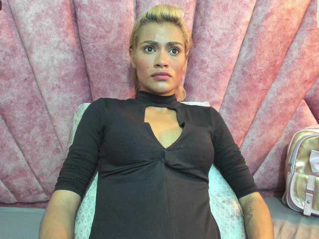 Live sex webcam photo for -ahsleeey #277037039