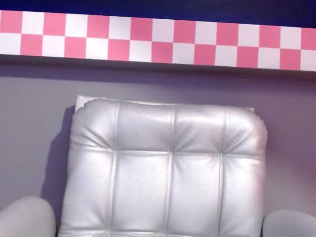 Live sex webcam photo for -ahsleeey #277101521