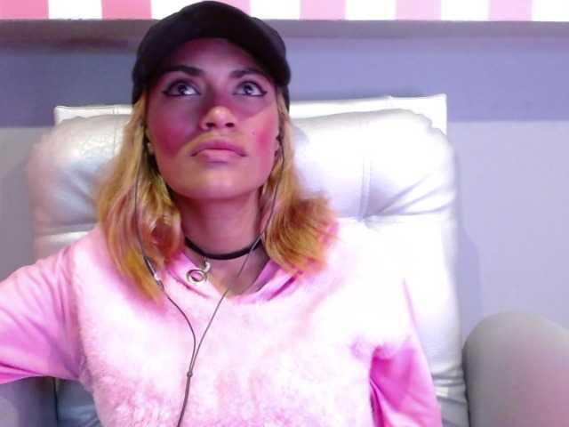 Live sex webcam photo for -ahsleeey #277258732