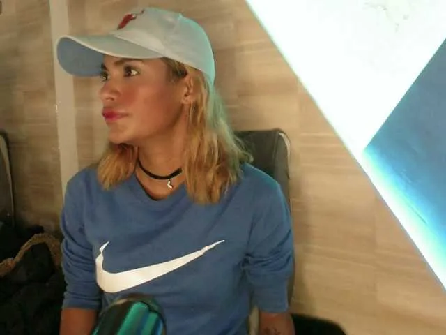 Live sex webcam photo for -ahsleeey #277265767