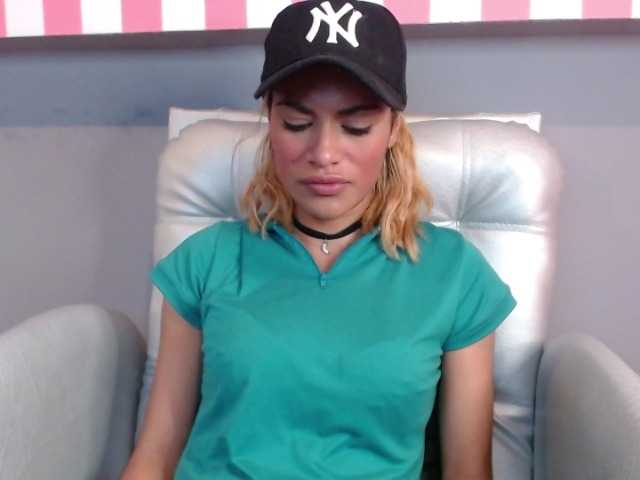 Live sex webcam photo for -ahsleeey #277419518