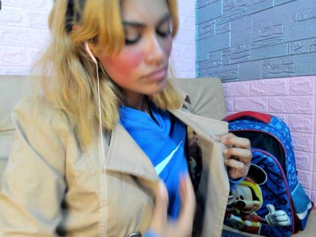 Live sex webcam photo for -ahsleeey #277479404