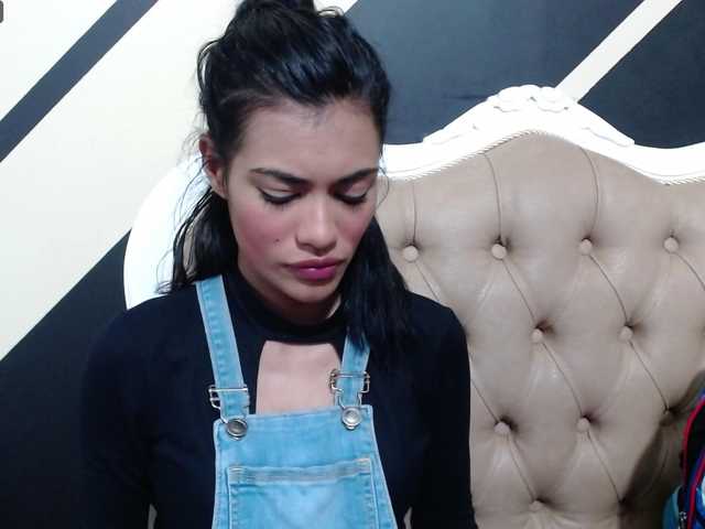 Live sex webcam photo for -ahsleeey #277915390