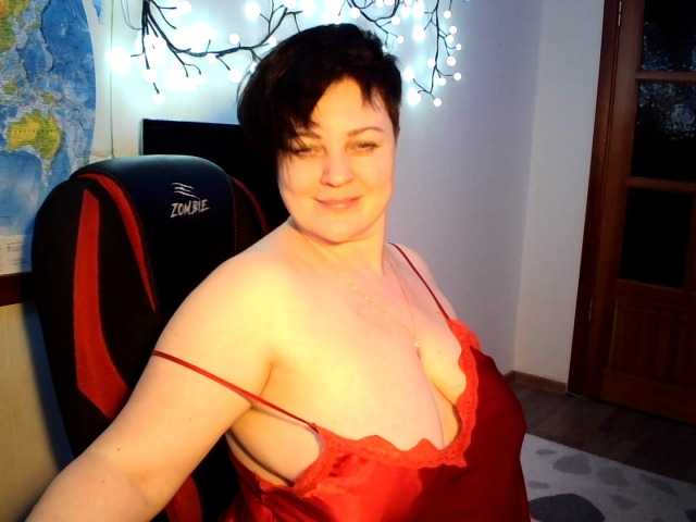 Live sex webcam photo for -alenyshka- #290526437