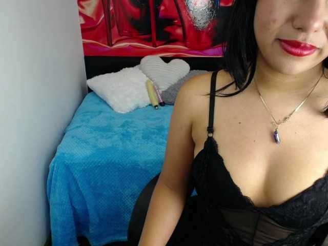 Live sex webcam photo for -azahara- #271870723