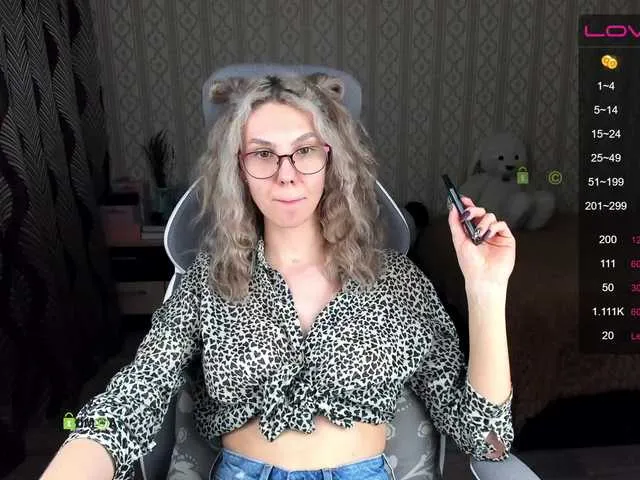 Live sex webcam photo for -dementra- #272098569