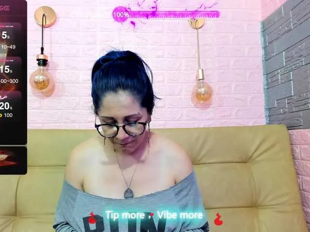 Live sex webcam photo for -devil-room #277312465