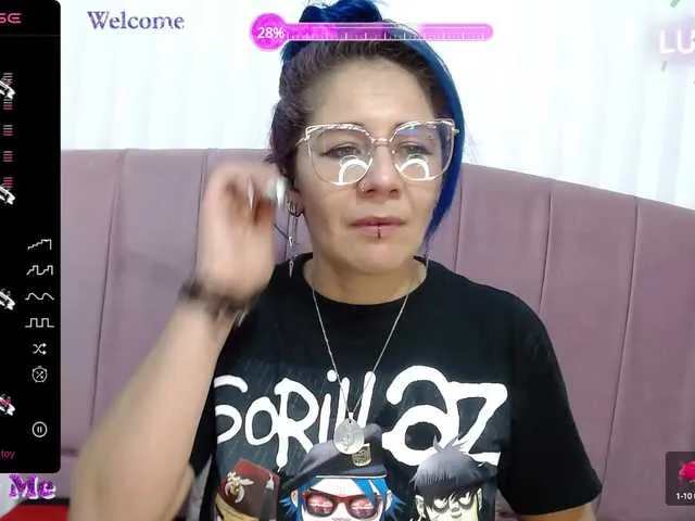 Live sex webcam photo for -devil-room #277844689