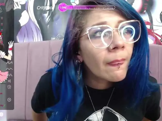 Live sex webcam photo for -devil-room #277966024